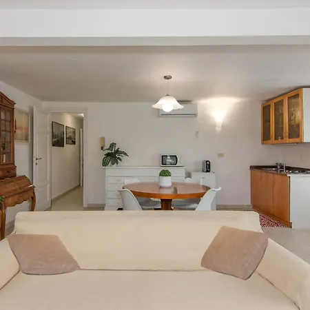 Apartment Amamare *